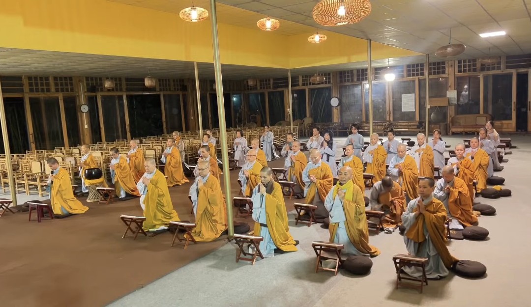 Nghi Thức NIKAYA - Đảnh Lễ Pháp Bảo & Tọa Thiền Nghi Thức NIKAYA - Đảnh Lễ Pháp Bảo & Tọa Thiền